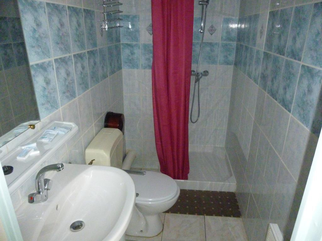 Hotel California Vichy Kamer foto