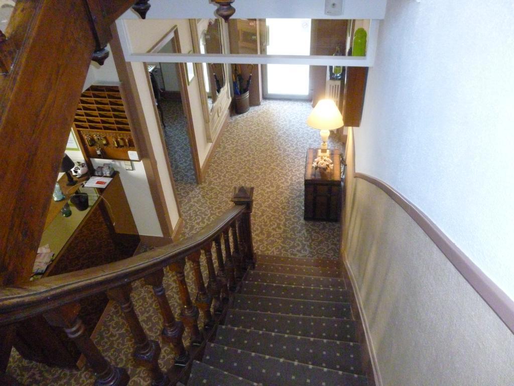 Hotel California Vichy Buitenkant foto