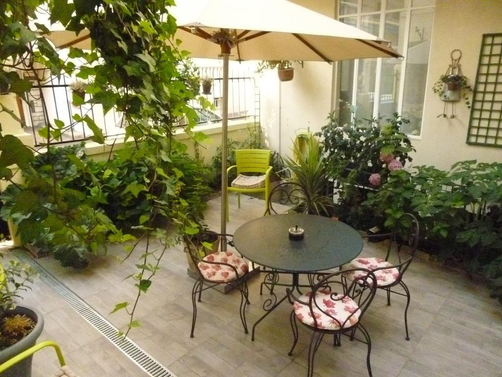 Hotel California Vichy Buitenkant foto