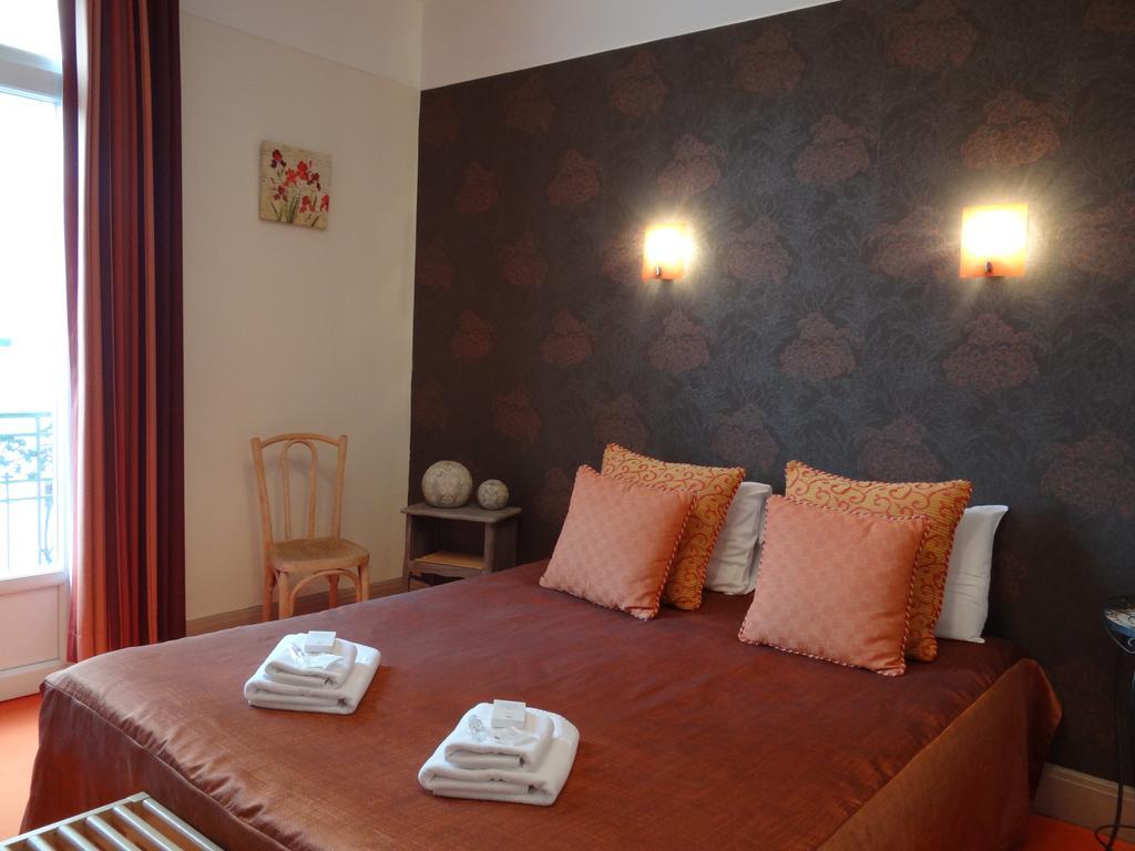 Hotel California Vichy Kamer foto