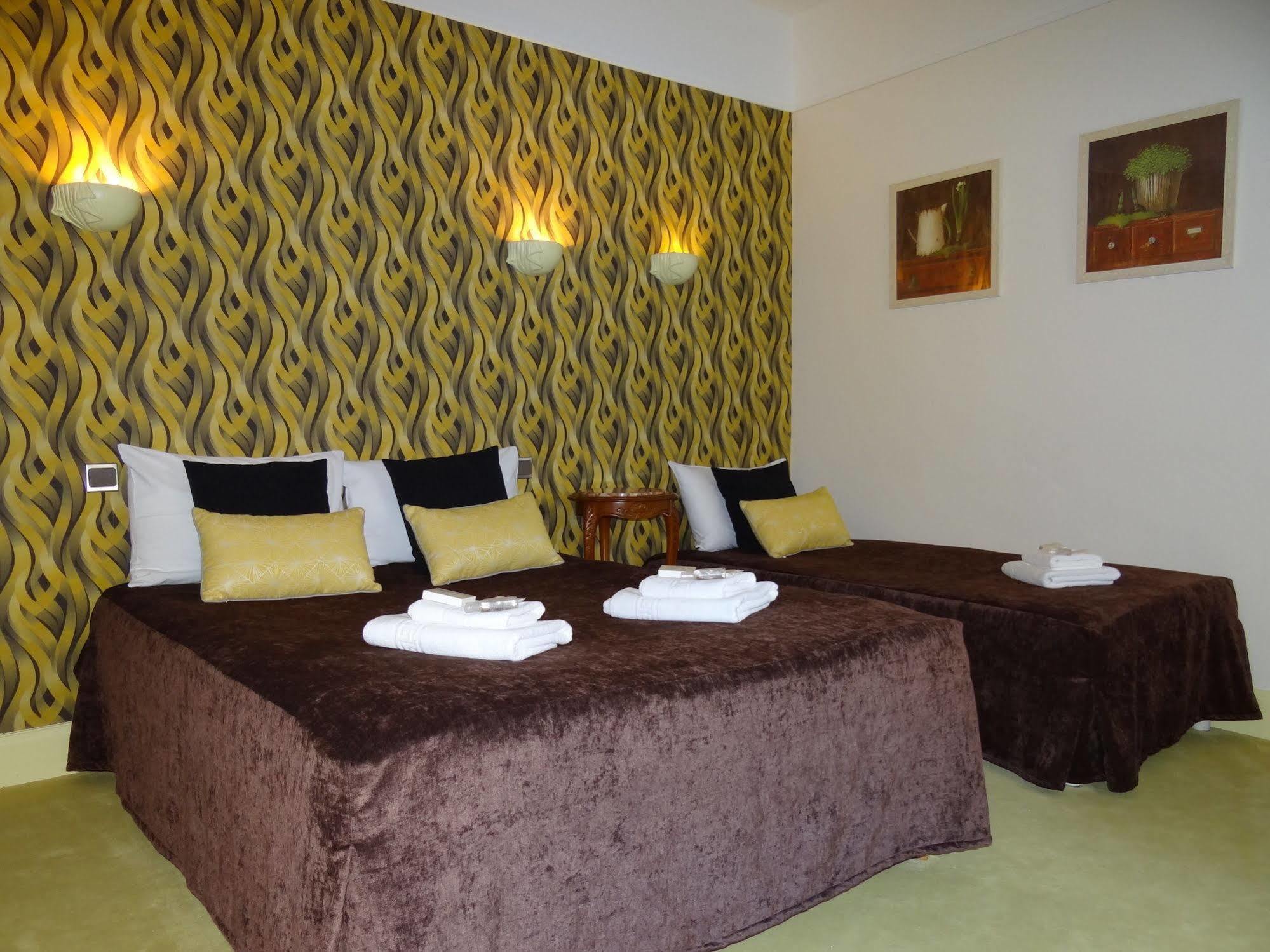 Hotel California Vichy Buitenkant foto