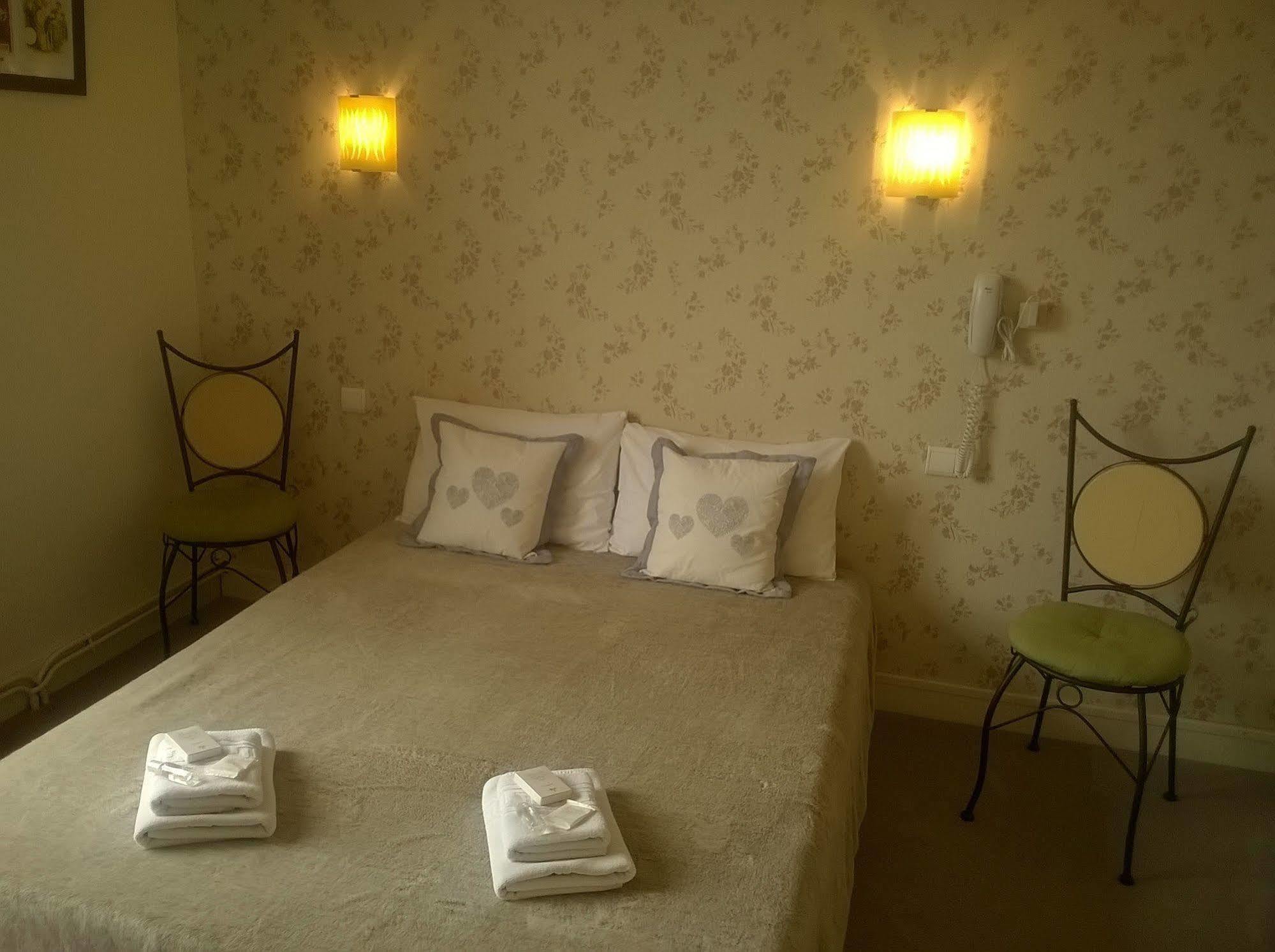Hotel California Vichy Buitenkant foto