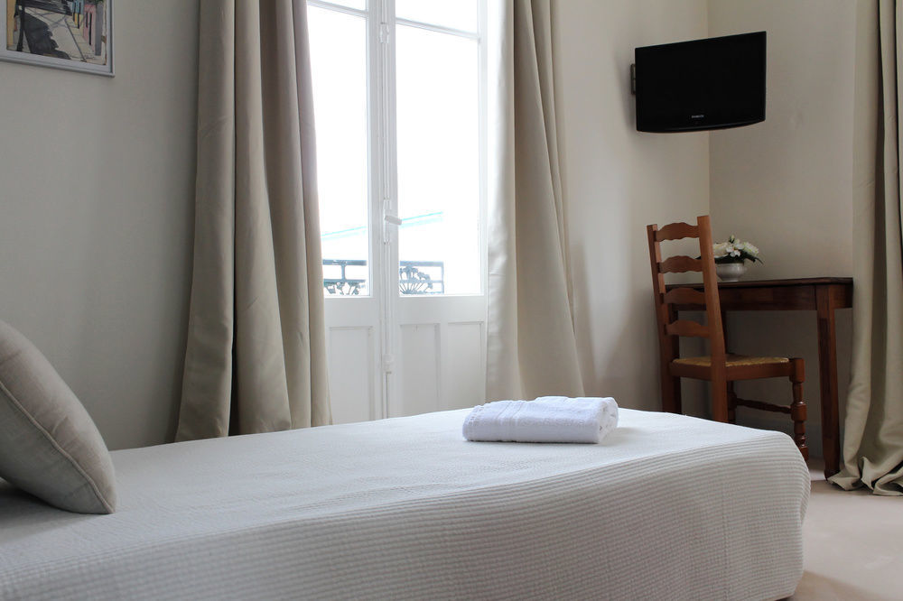 Hotel California Vichy Buitenkant foto